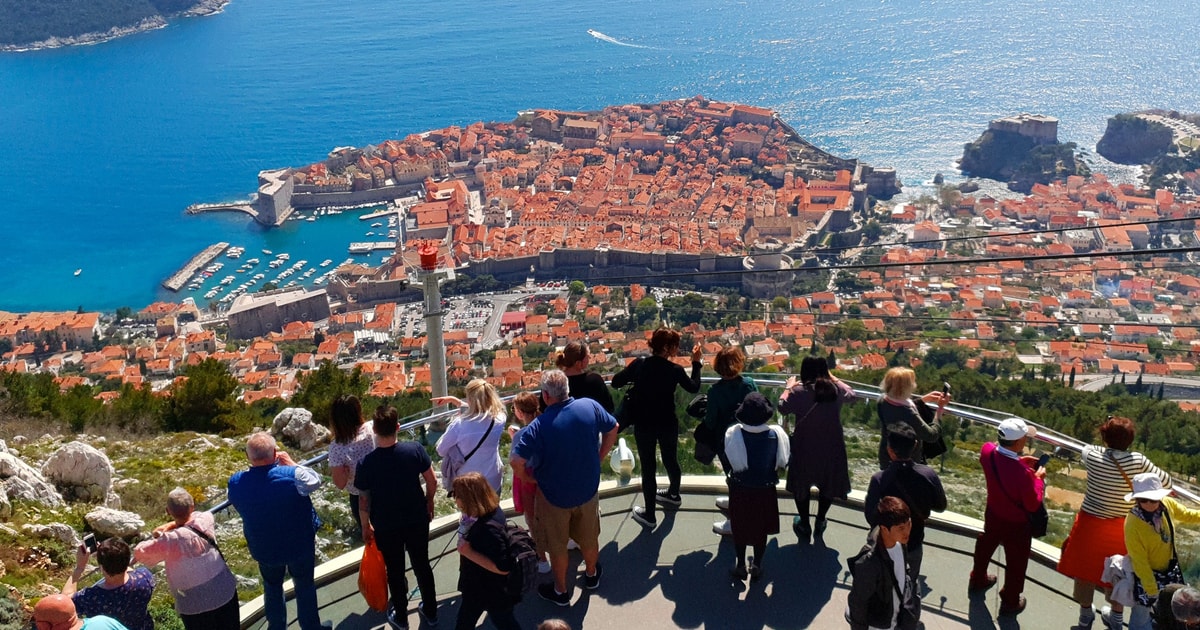 Dubrovnik- Panorama Tour and Guided Old Town Walking Experience